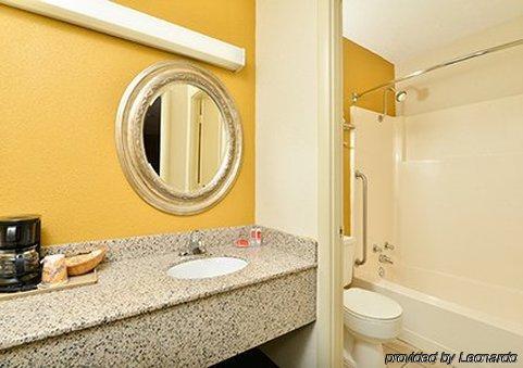 Econo Lodge Bowling Green Zewnętrze zdjęcie